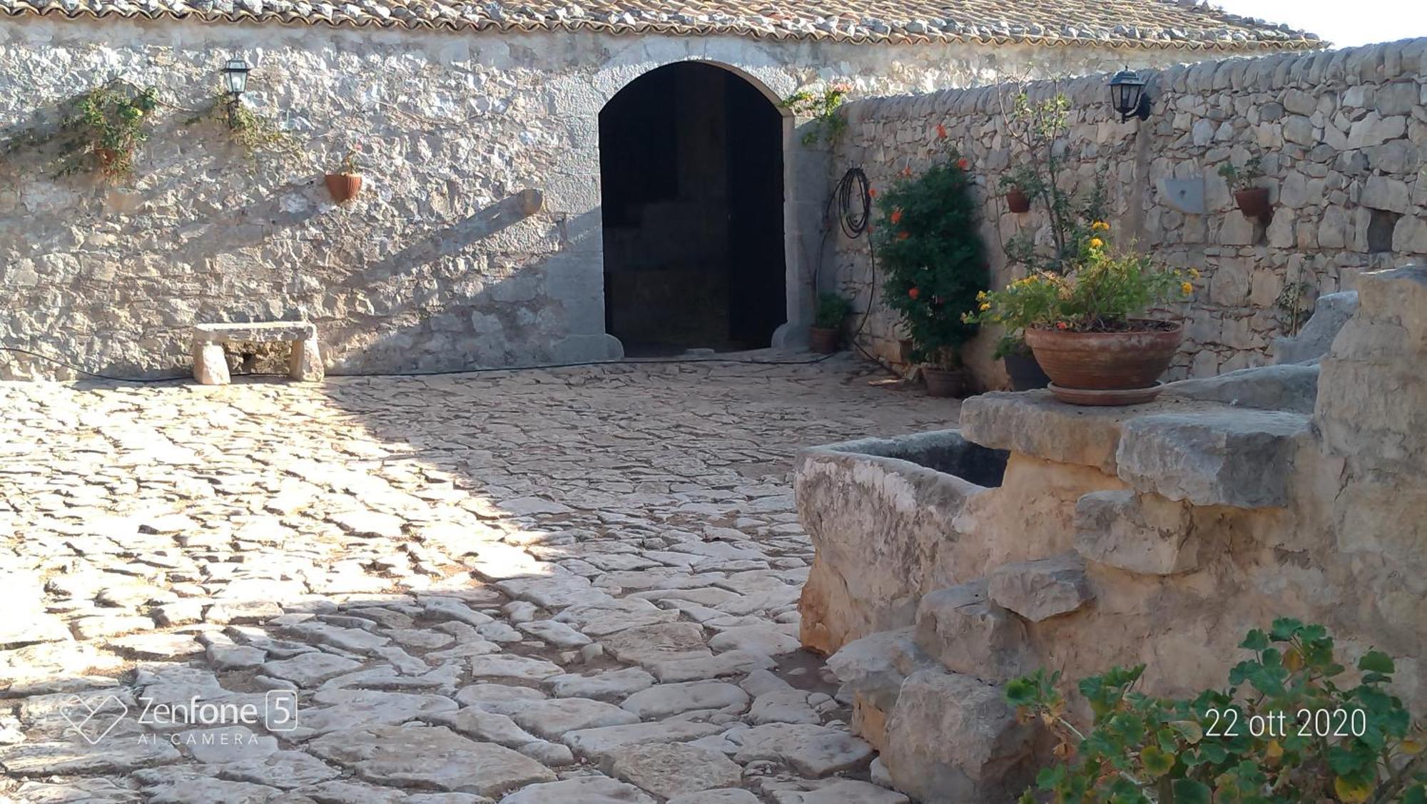 Villa I Dammusi Santa Croce Camerina Exterior foto