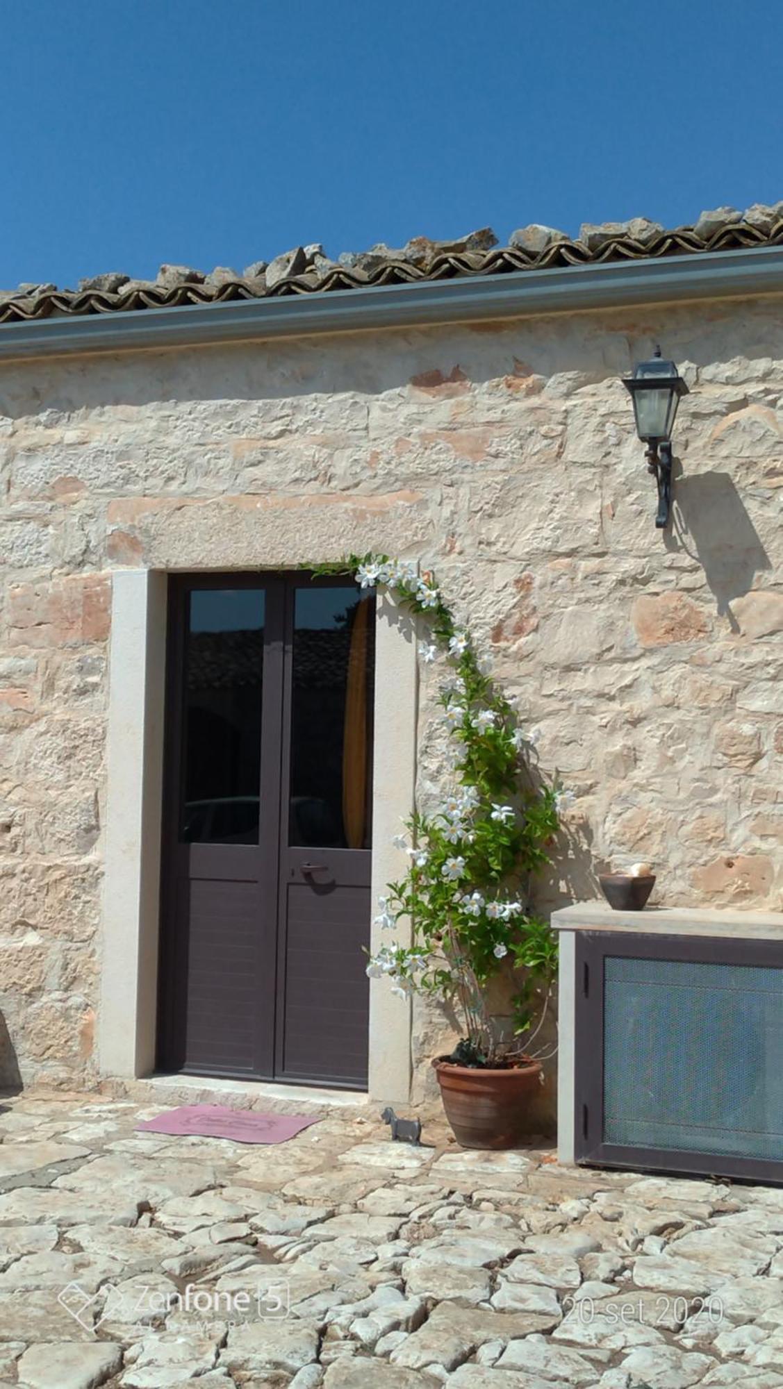Villa I Dammusi Santa Croce Camerina Exterior foto